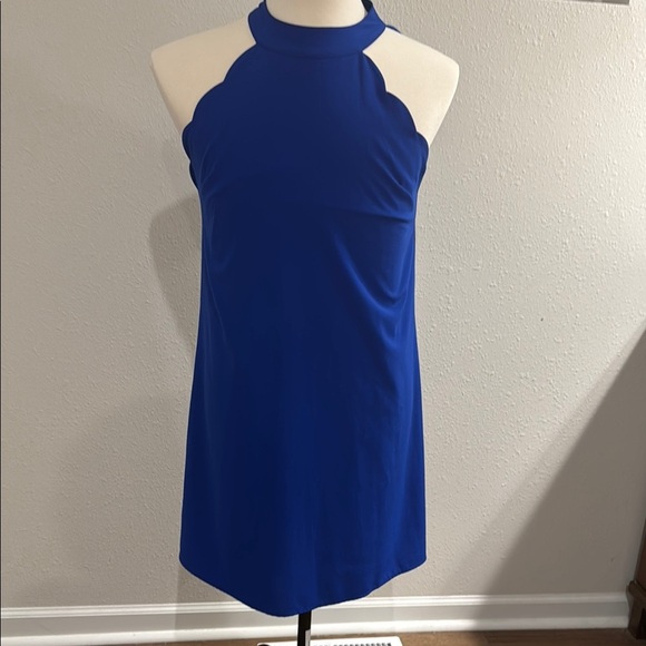 Stylish Blue Halter Dress with Scalloped Edges - Picture 1 of 3